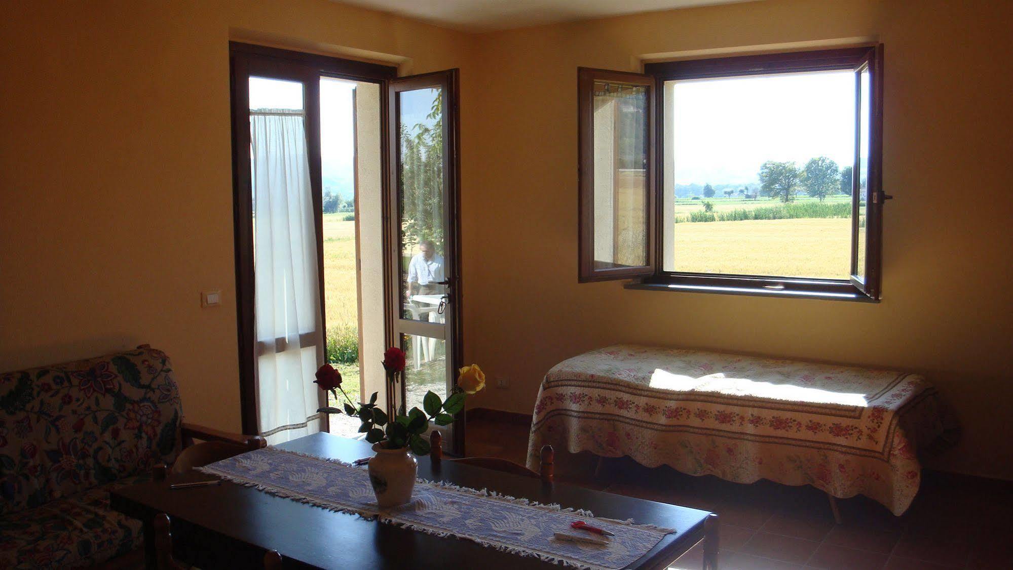 Aparthotel Fontecese Gubbio Esterno foto